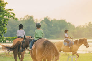 kids horseback riding